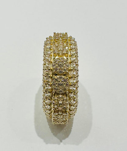 10K GOLD ROUND RING WITH WHITE SAPPHIRE- WEIGHT: 6.1gm