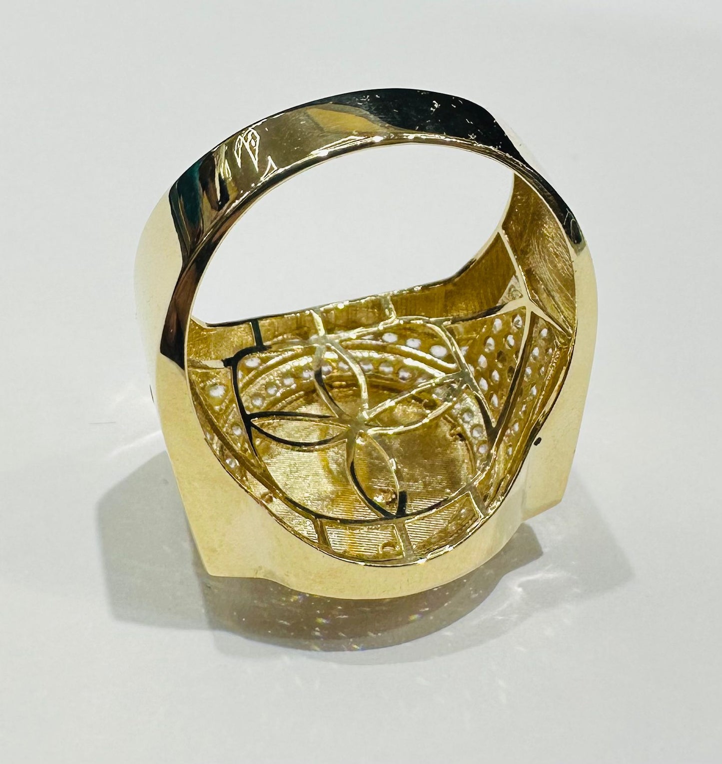 10K GOLD SAINT JUDE RING WITH WHITE SAPPHIRE- WEIGHT: 6.9gm