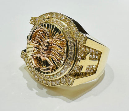 10K GOLD TWO TONED CRAB RING WITH WHITE SAPPHIRE- WEIGHT: 6.4gm