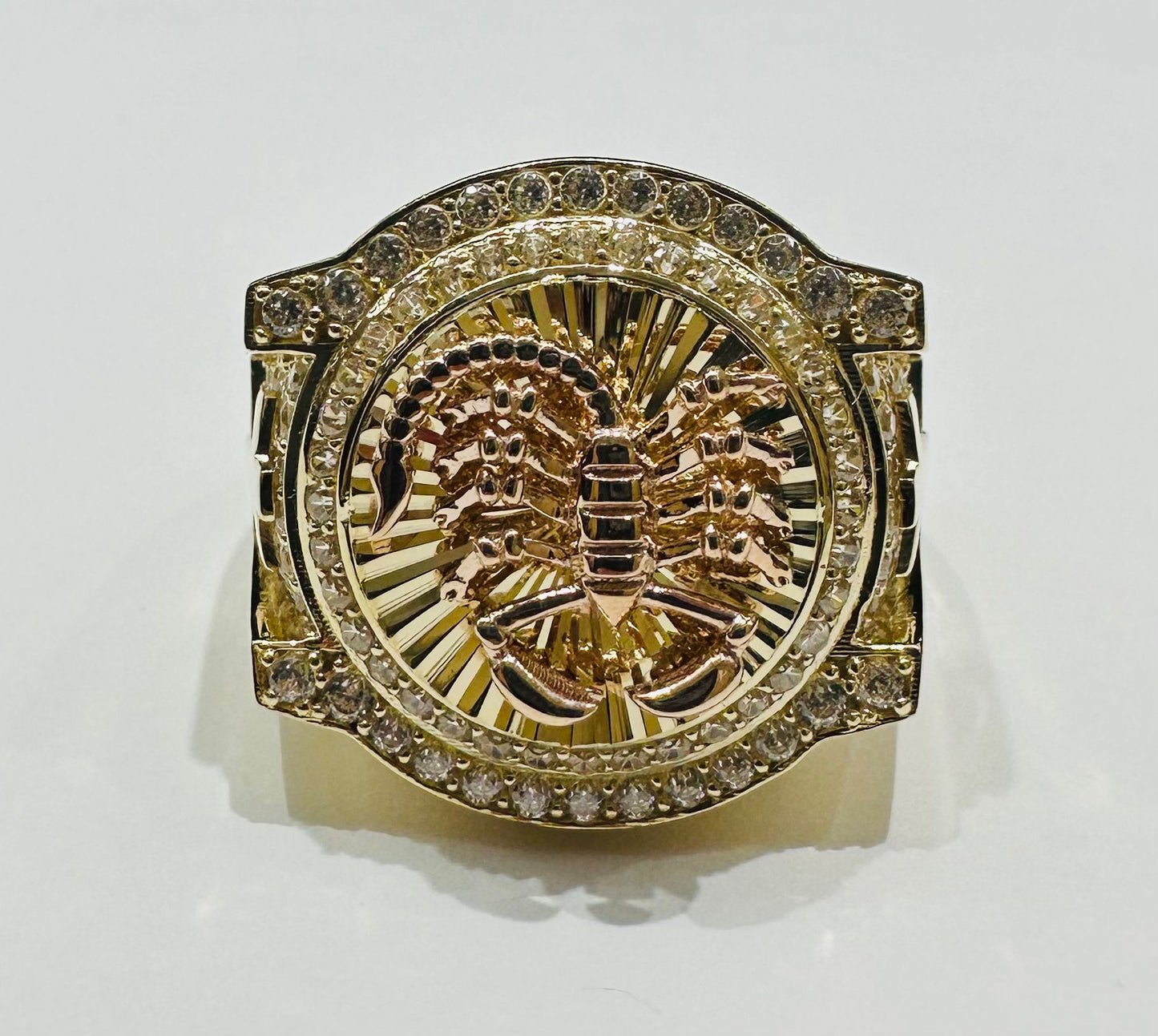 10K GOLD TWO TONED CRAB RING WITH WHITE SAPPHIRE- WEIGHT: 6.4gm