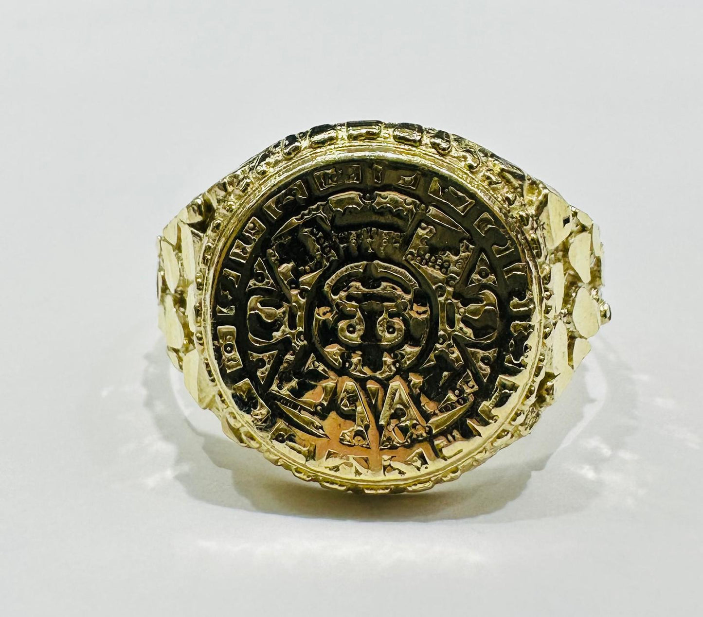 10K GOLD AZTEC CALENDER NUGGET RING- WEIGHT: 3.3gm