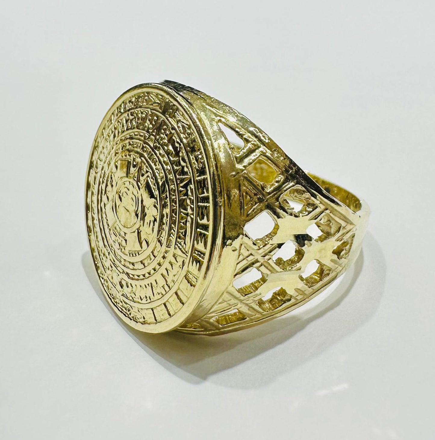 10K GOLD AZTEC CALENDER NUGGET RING- WEIGHT: 6.4gm