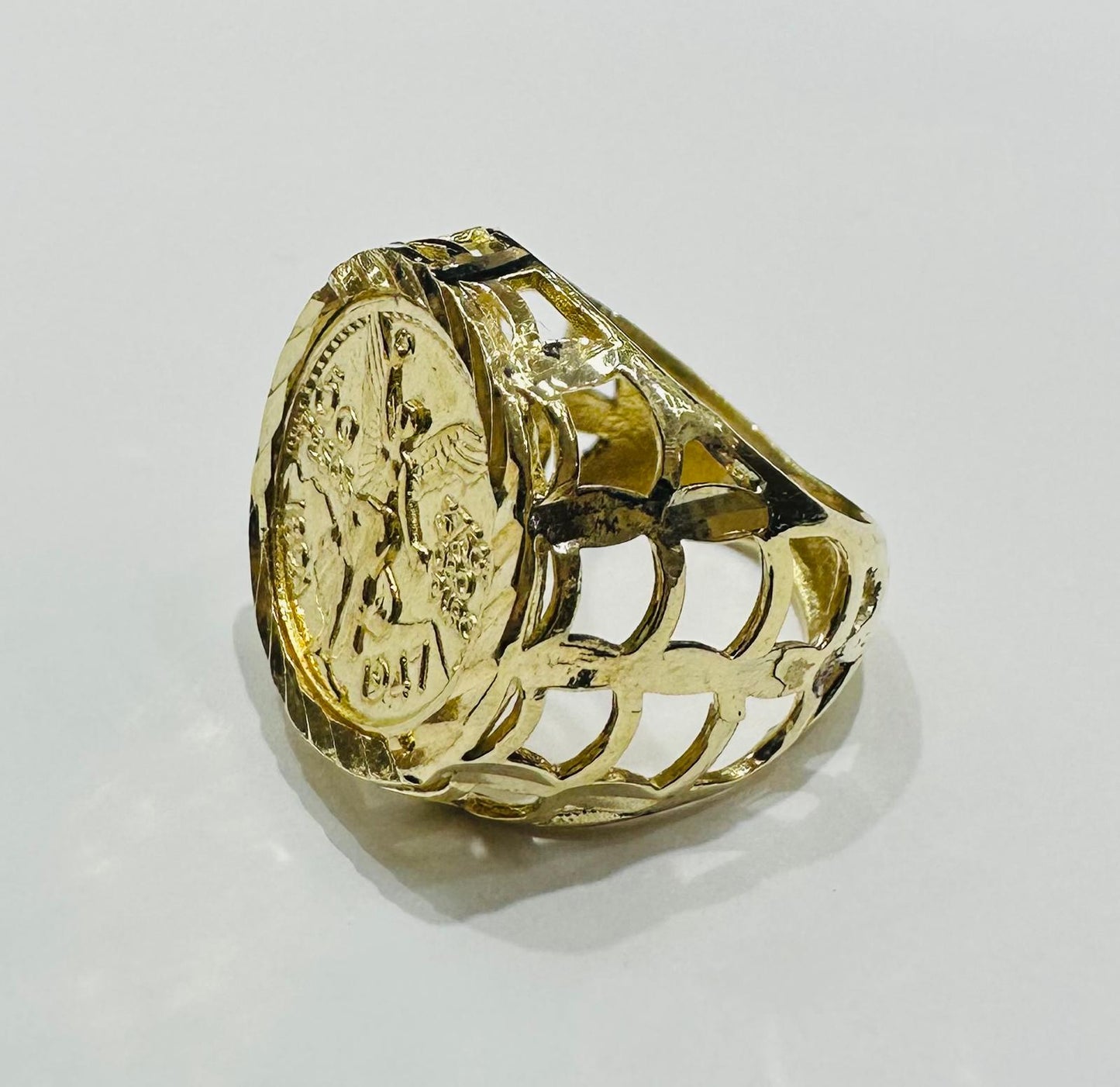10K GOLD 50 PESOS CENTANARIO RING- WEIGHT: 4.8gm