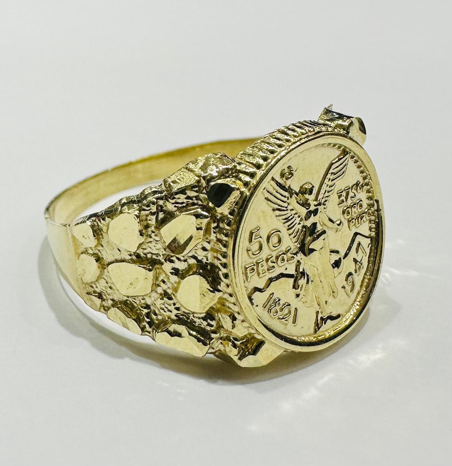 10K GOLD 50 PESOS CENTANARIO NUGGET RING- WEIGHT: 3.5gm