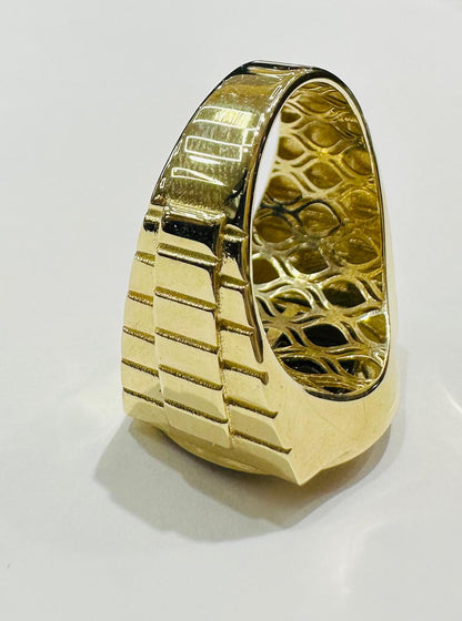 10K GOLD MEDUSA HEAD RING- WEIGHT: 7.4gm