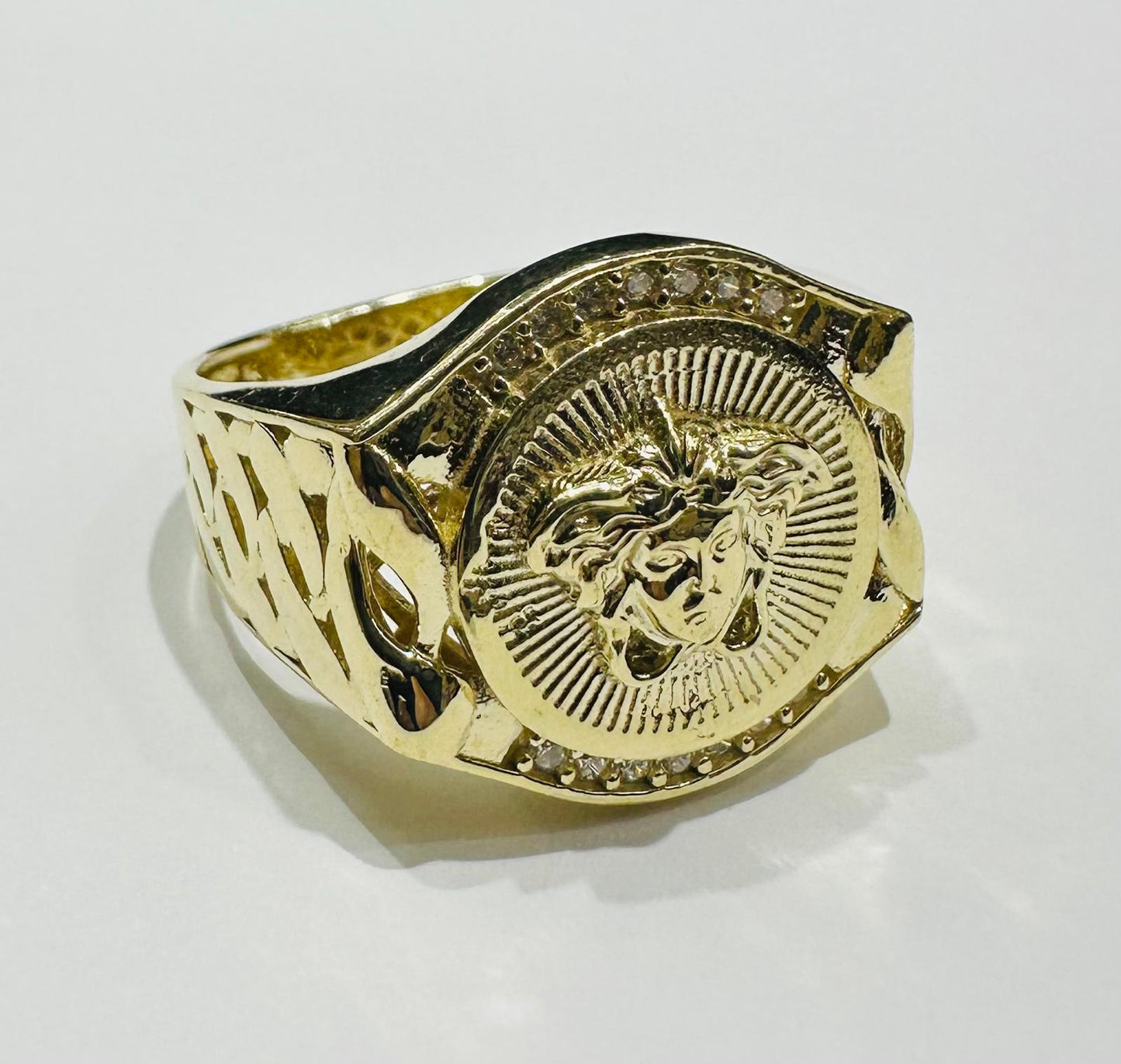 10K GOLD MEDUSA HEAD RING WITH WHITE SAPPHIRE- WEIGHT: 7.5gm