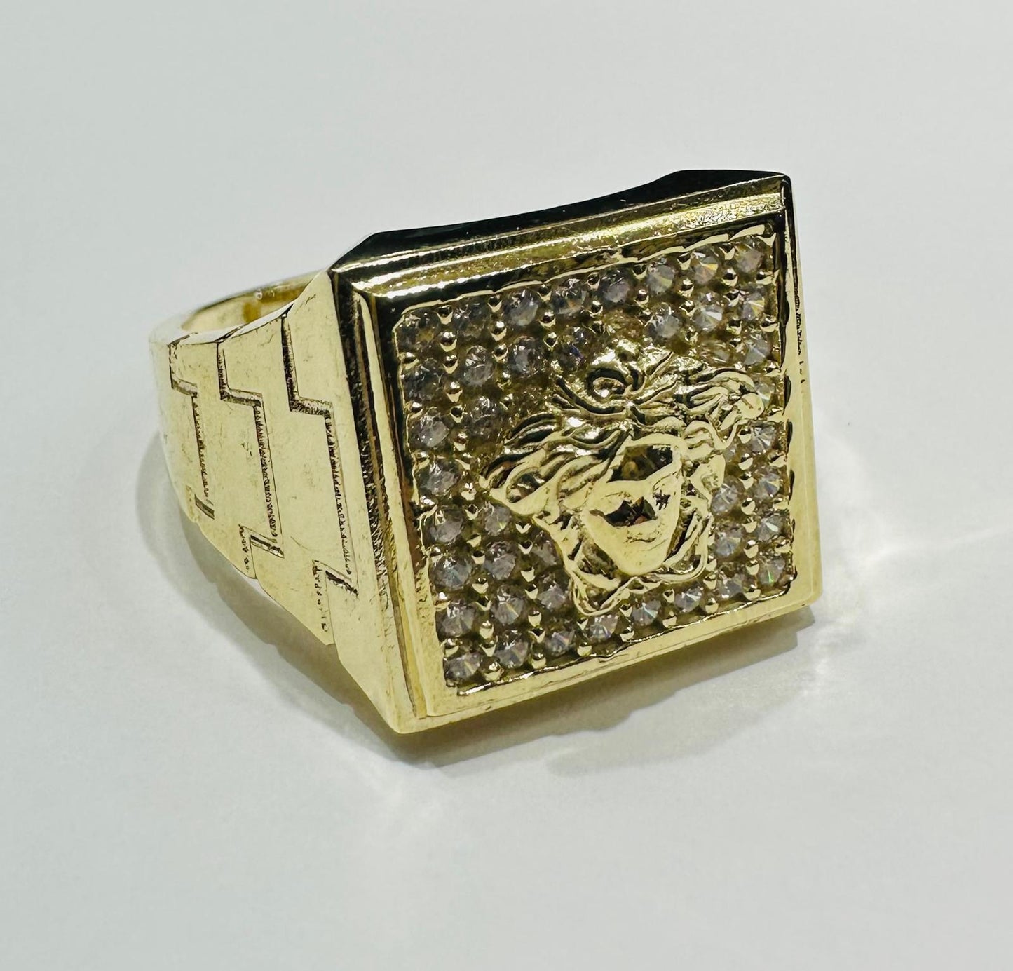 10K GOLD MEDUSA HEAD RING WITH WHITE SAPPHIRE- WEIGHT: 6.3gm
