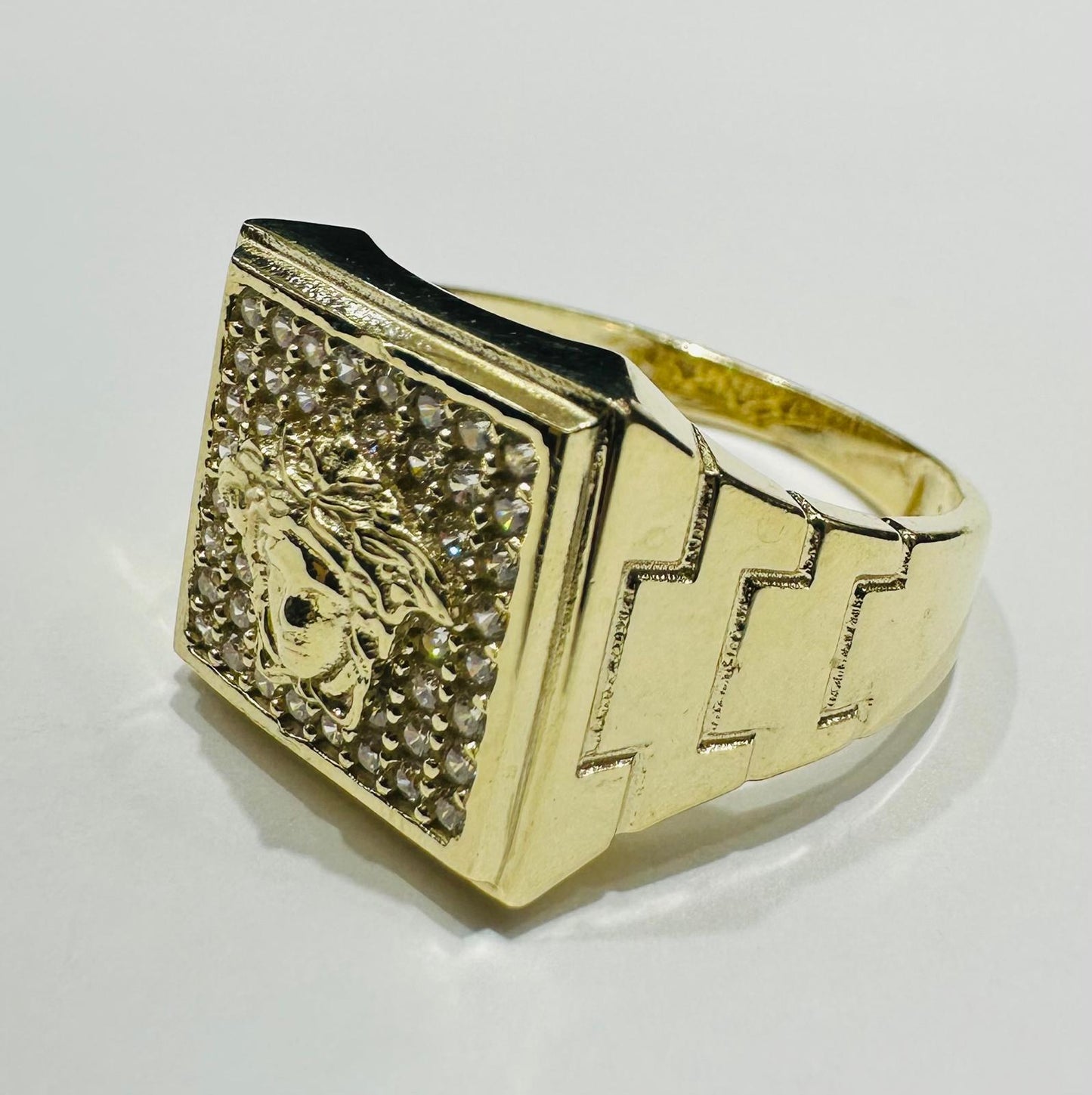 10K GOLD MEDUSA HEAD RING WITH WHITE SAPPHIRE- WEIGHT: 6.3gm