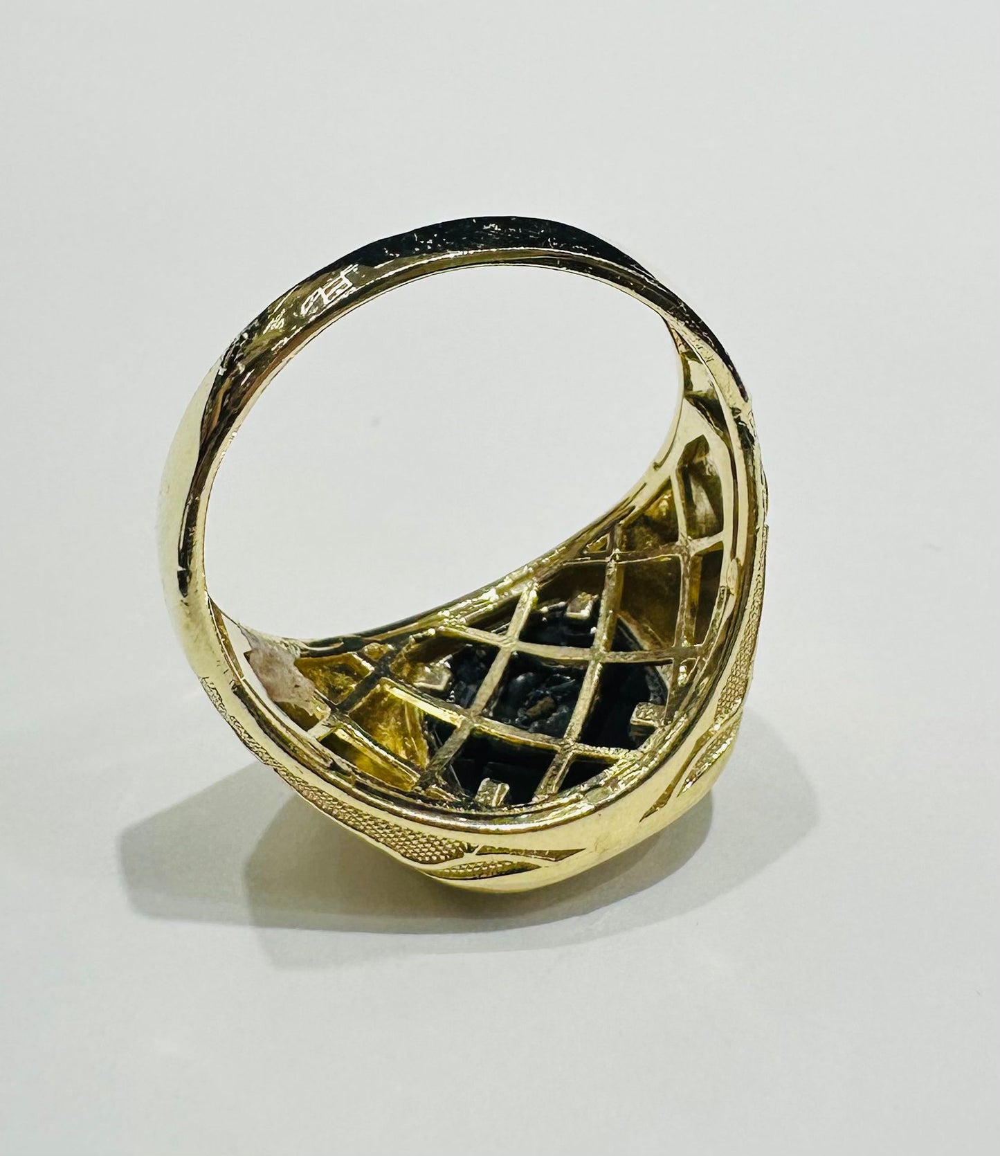 10K GOLD MEDUSA HEAD RING- WEIGHT: 7.5gm