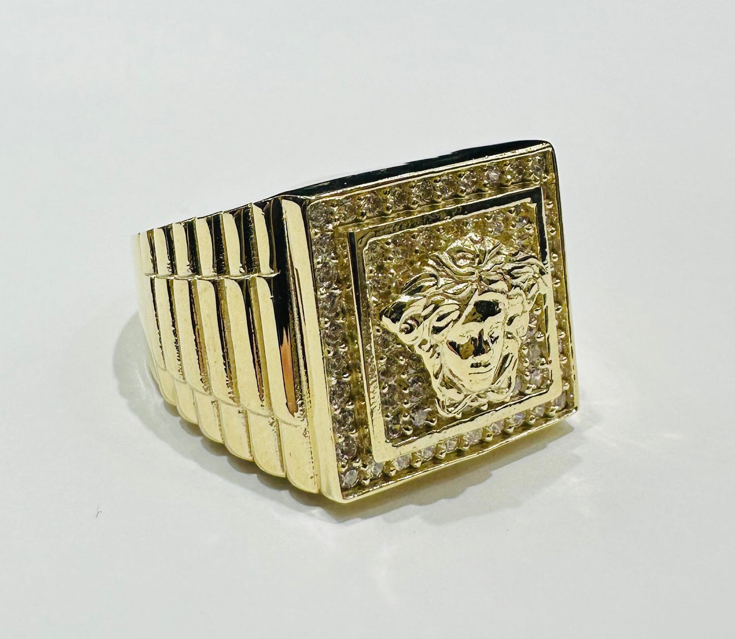 10K GOLD MEDUSA HEAD RING WITH WHITE SAPPHIRE- WEIGHT: 11.2gm