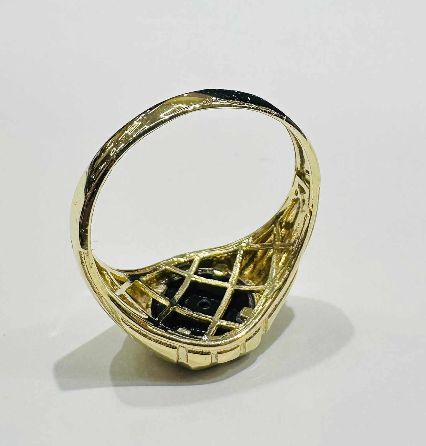 10K GOLD ROLEX RING WITH WHITE SAPPHIRE- WEIGHT: 4.8gm