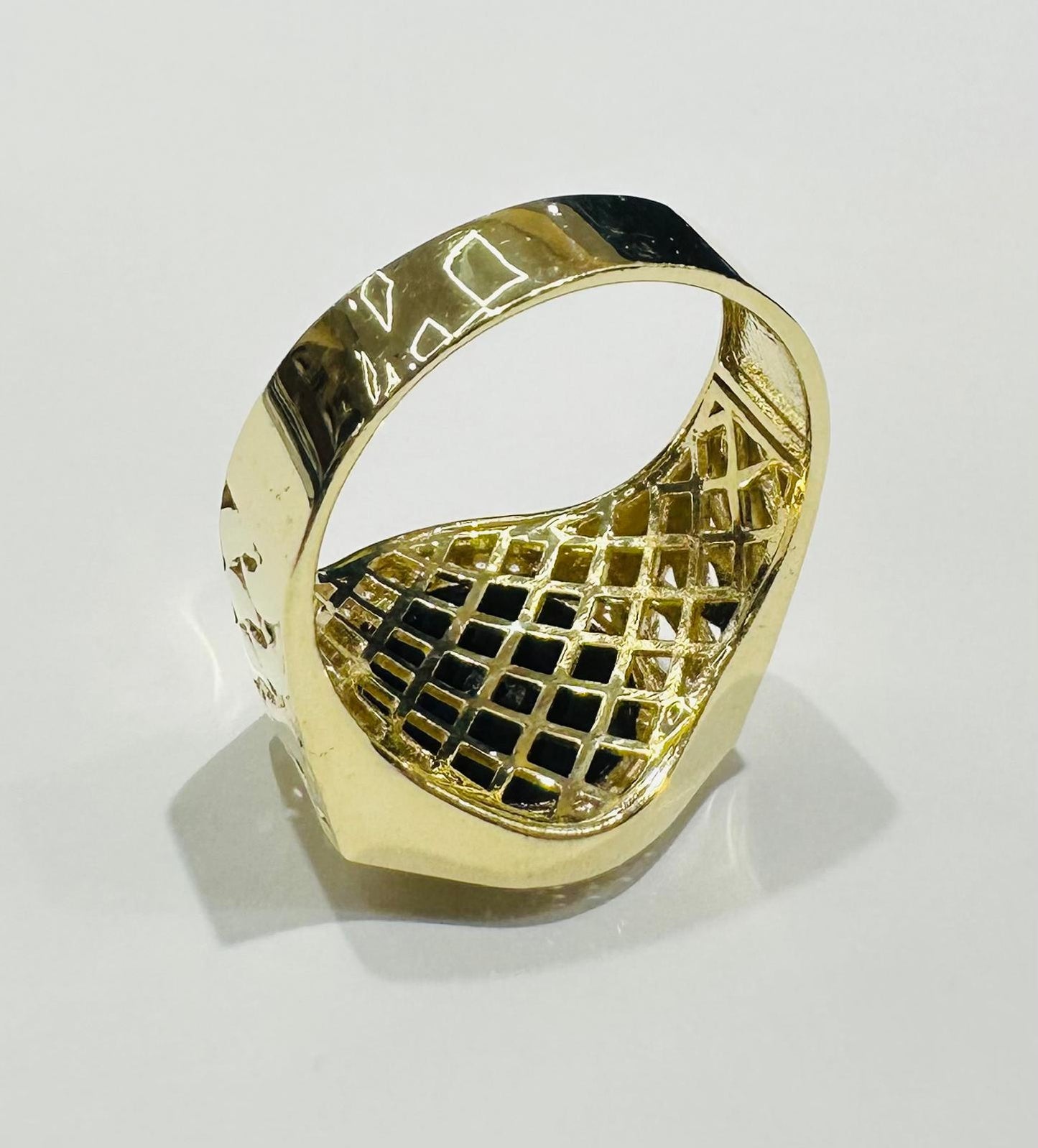 10K GOLD ROLEX RING WITH WHITE SAPPHIRE- WEIGHT: 7.8gm