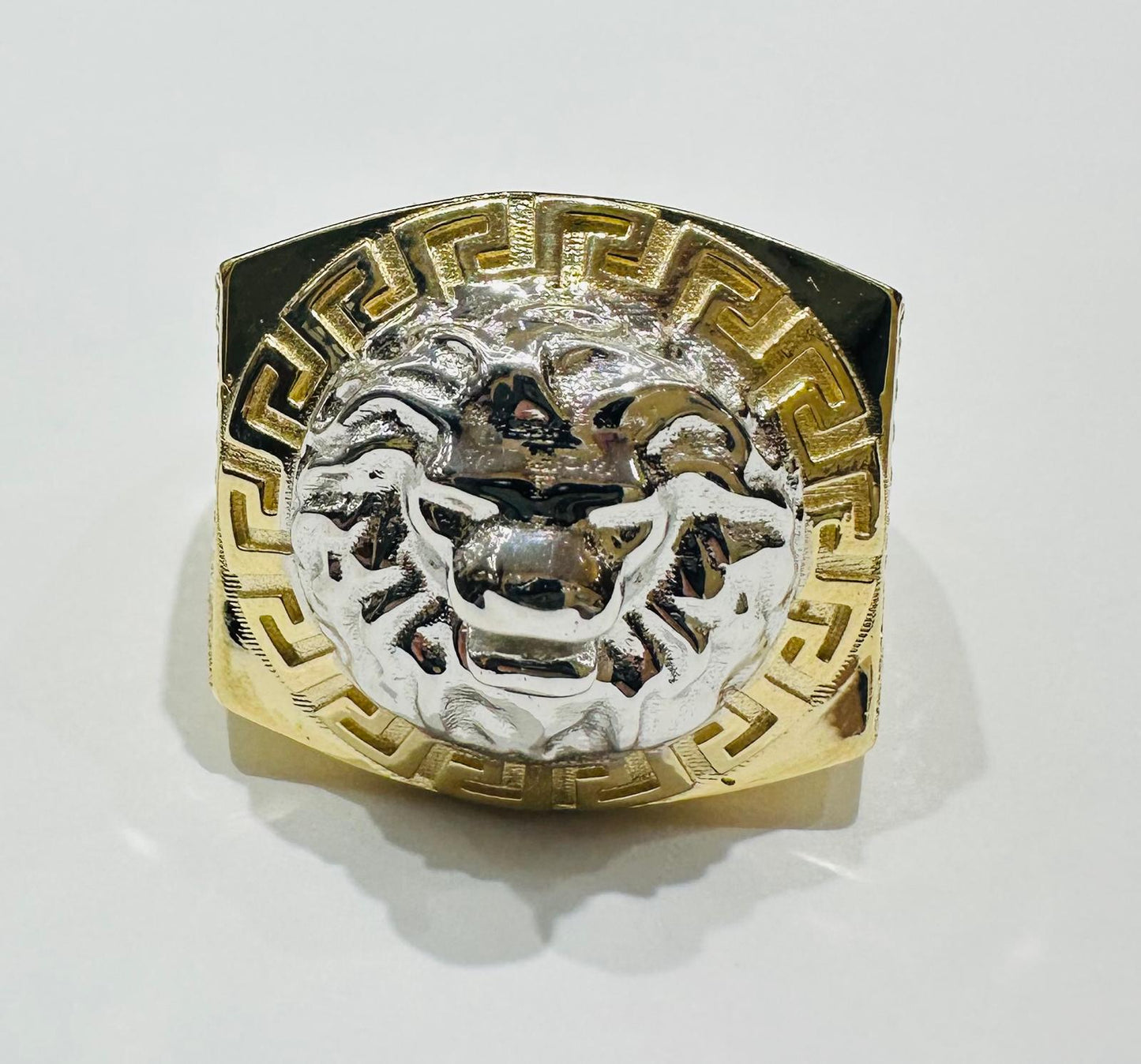 10K GOLD TWO TONED LION FACE RING WITH WHITE SAPPHIRE- WEIGHT: 6.8gm