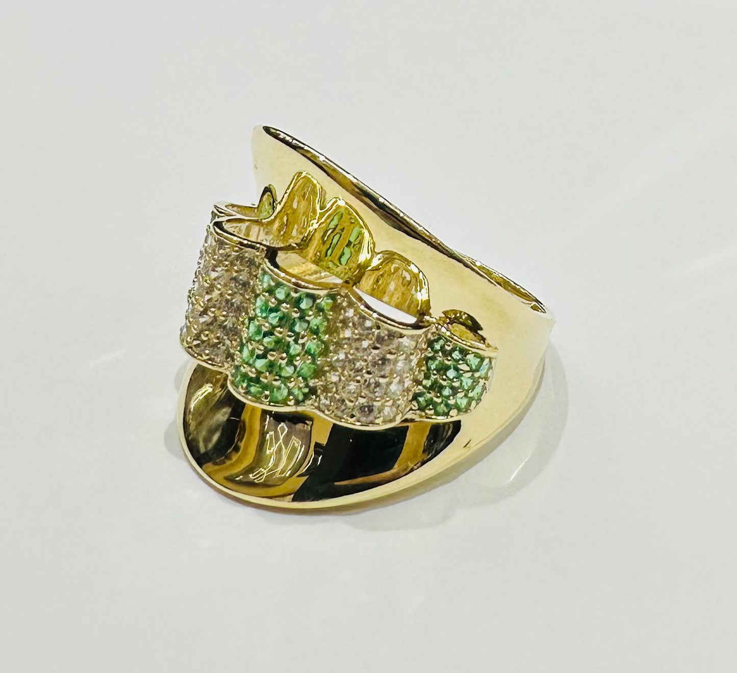 10K GOLD RING WITH SAPPHIRE STONES-WEIGHT: 3.4gm