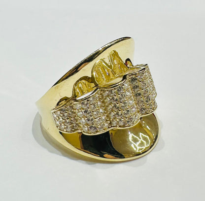 10K GOLD RING WITH SAPPHIRE STONES-WEIGHT: 3.7gm