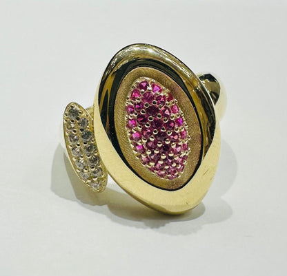 10K GOLD RING WITH SAPPHIRE STONES-WEIGHT: 2.3gm