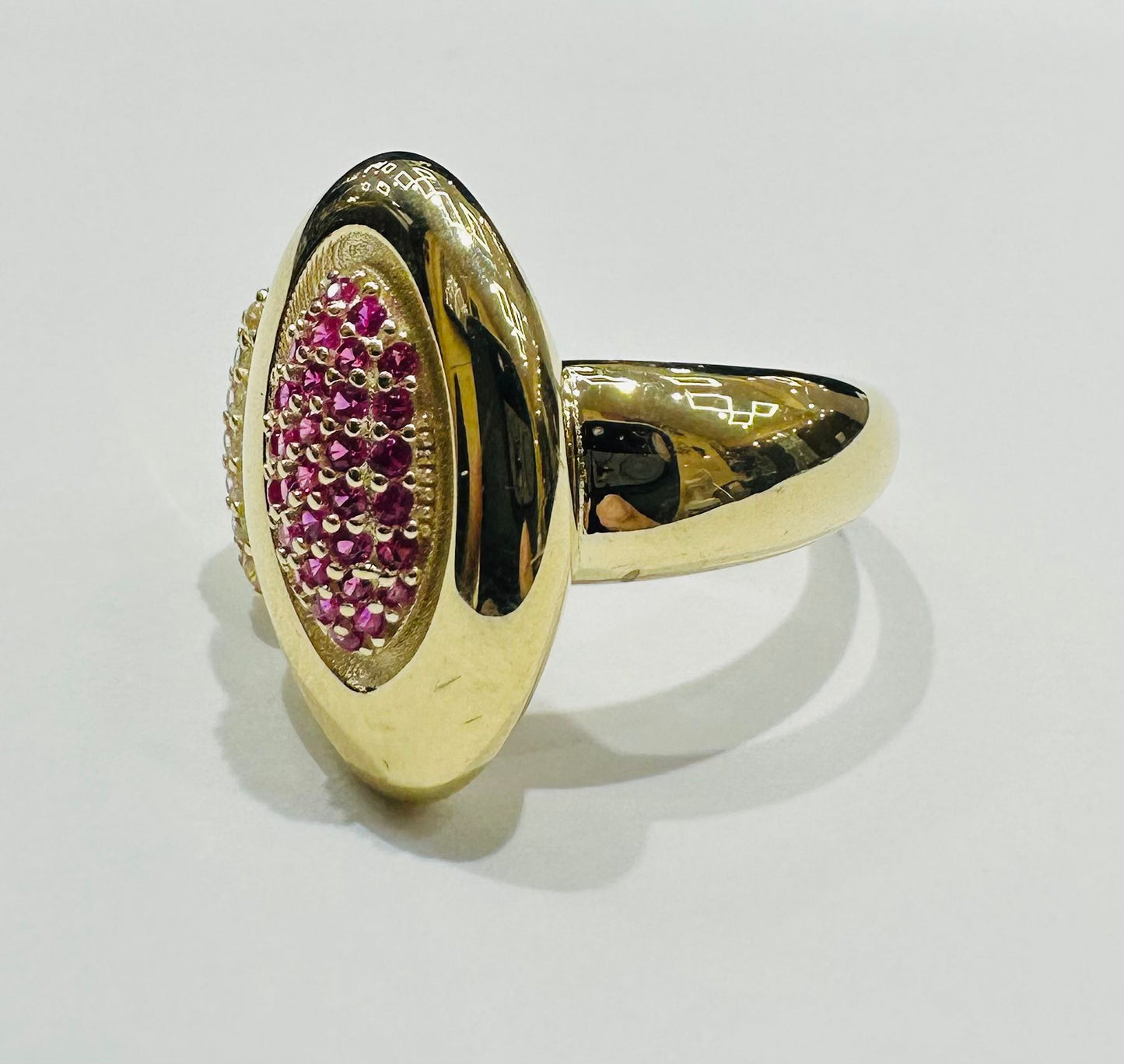10K GOLD RING WITH SAPPHIRE STONES-WEIGHT: 2.3gm