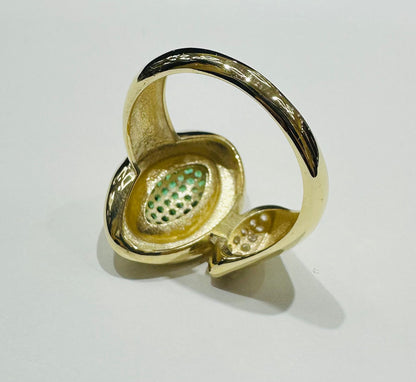 10K GOLD RING WITH SAPPHIRE STONES-WEIGHT: 2.3gm
