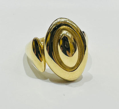 10K GOLD RING-WEIGHT: 2.1gm