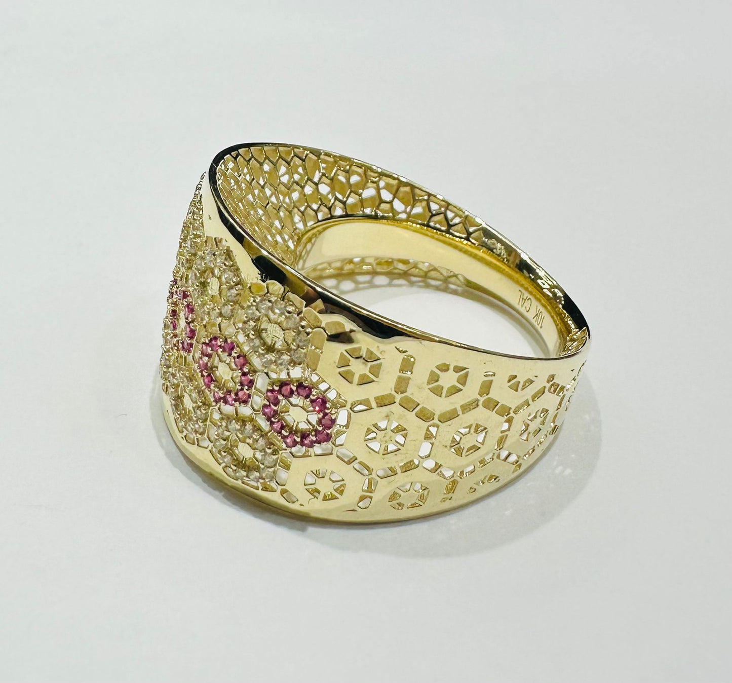 10K GOLD RING WITH SAPPHIRE STONES-WEIGHT: 3.9gm