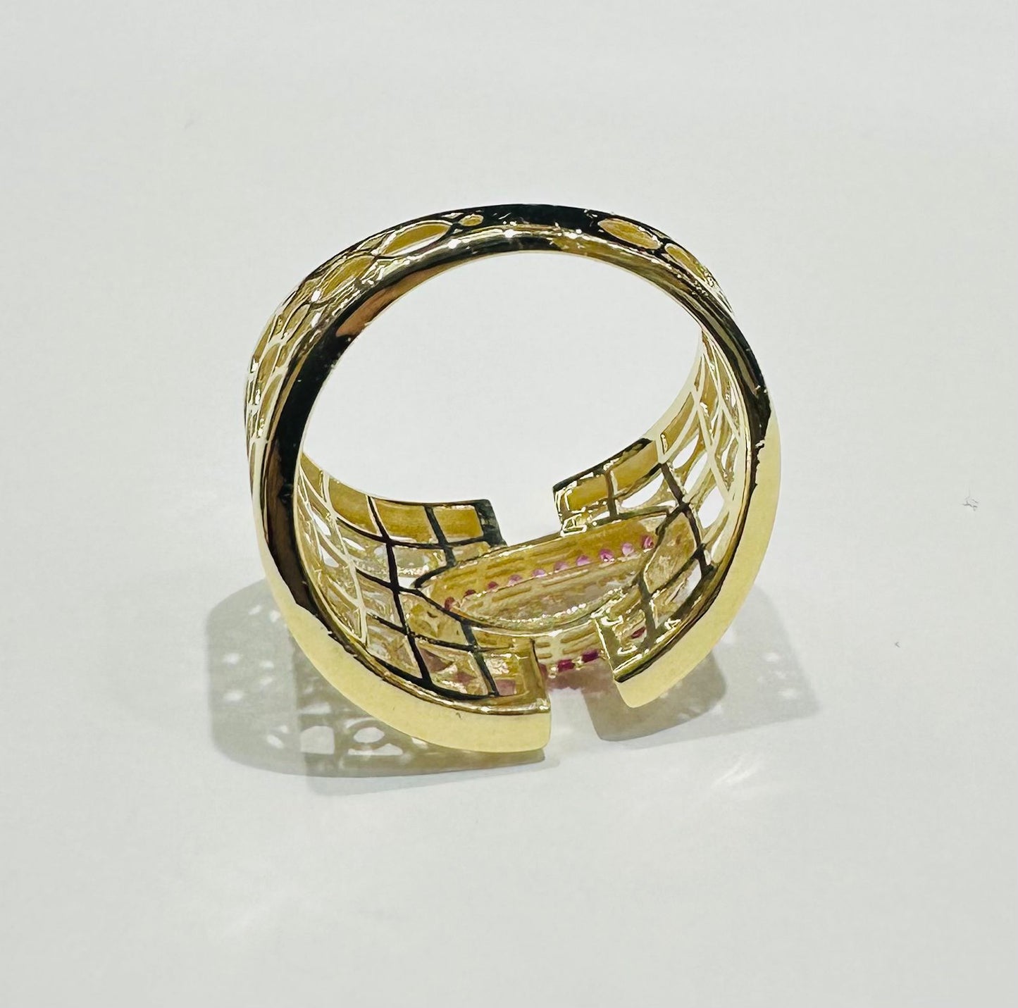 10K GOLD RING WITH SAPPHIRE STONES-WEIGHT: 2.5gm