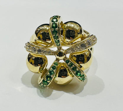 10K GOLD FLOWER RING WITH SAPPHIRE STONES-WEIGHT: 3.8gm