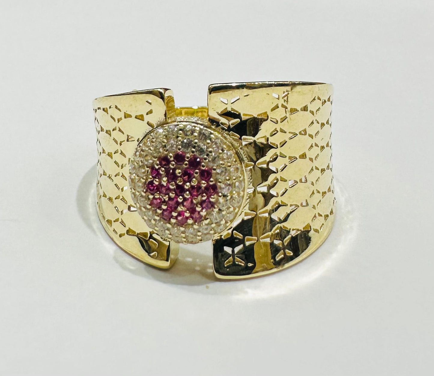 10K GOLD RING WITH SAPPHIRE STONES-WEIGHT: 3.5gm