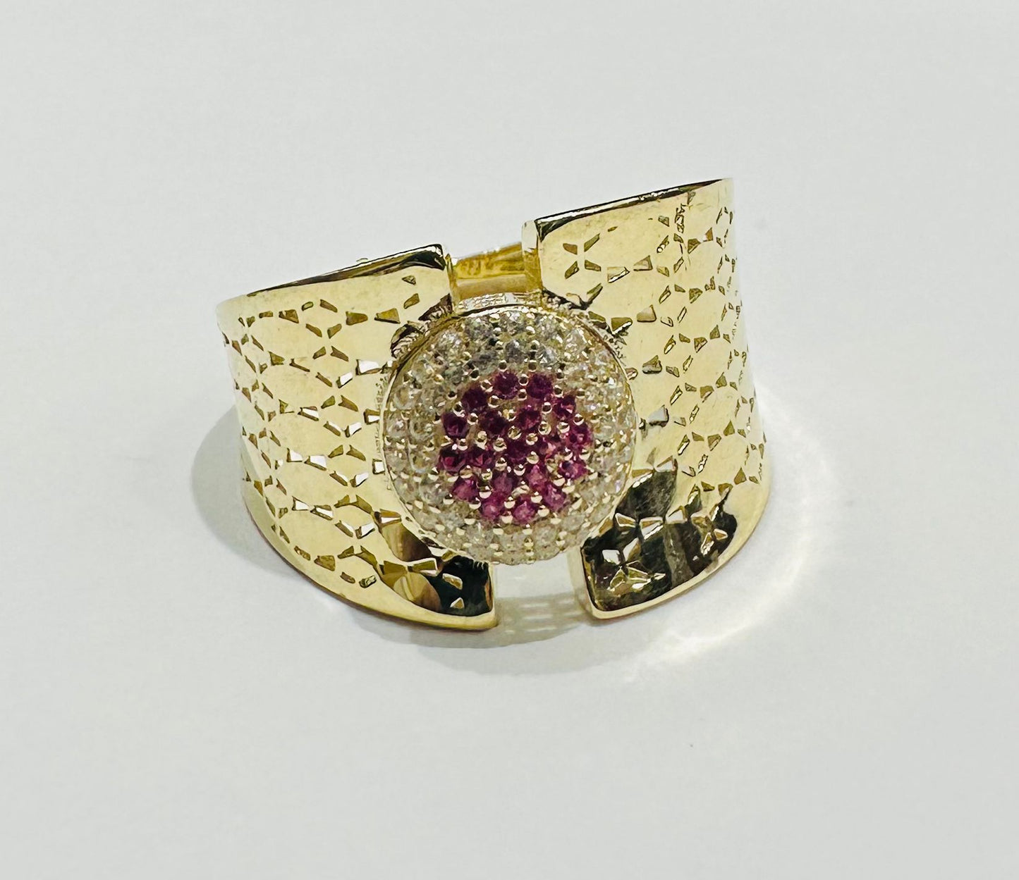10K GOLD RING WITH SAPPHIRE STONES-WEIGHT: 3.5gm