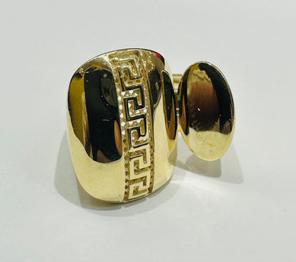 10K GOLD RING-WEIGHT: 3.6gm