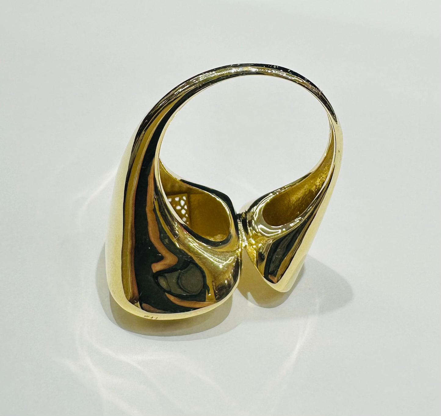 10K GOLD RING-WEIGHT: 3.6gm