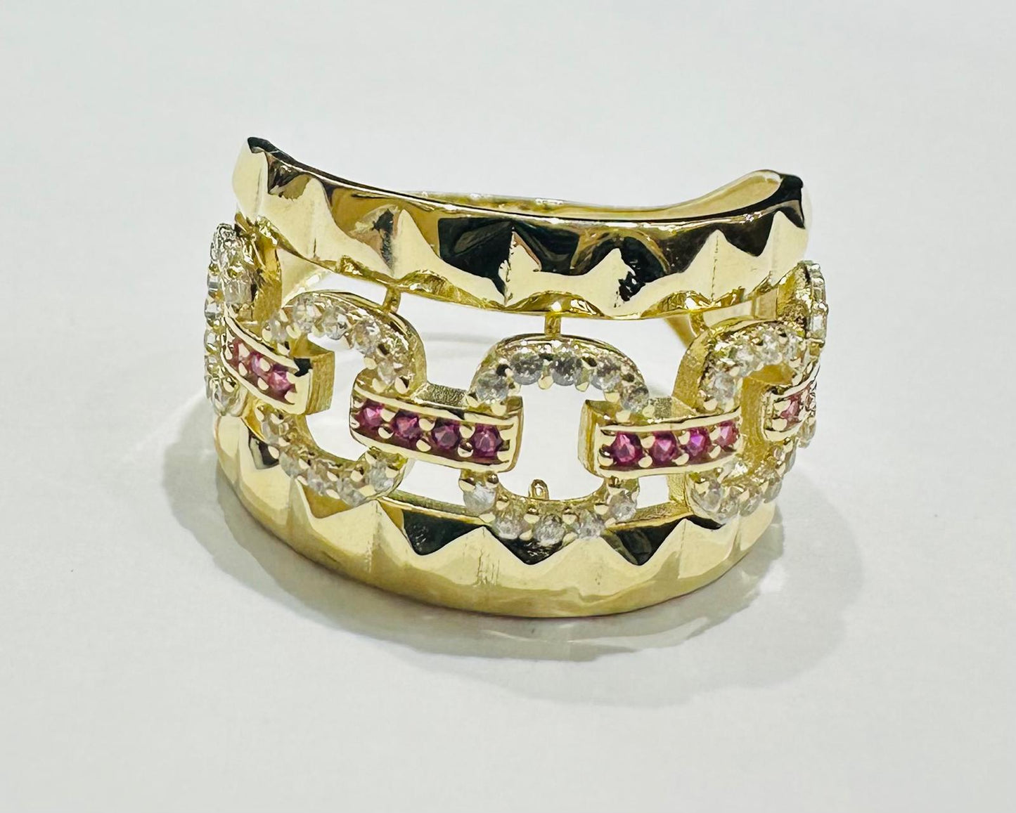 10K GOLD ROUND CHAIN RING WITH SAPPHIRE STONES- WEIGHT: 3.3gm