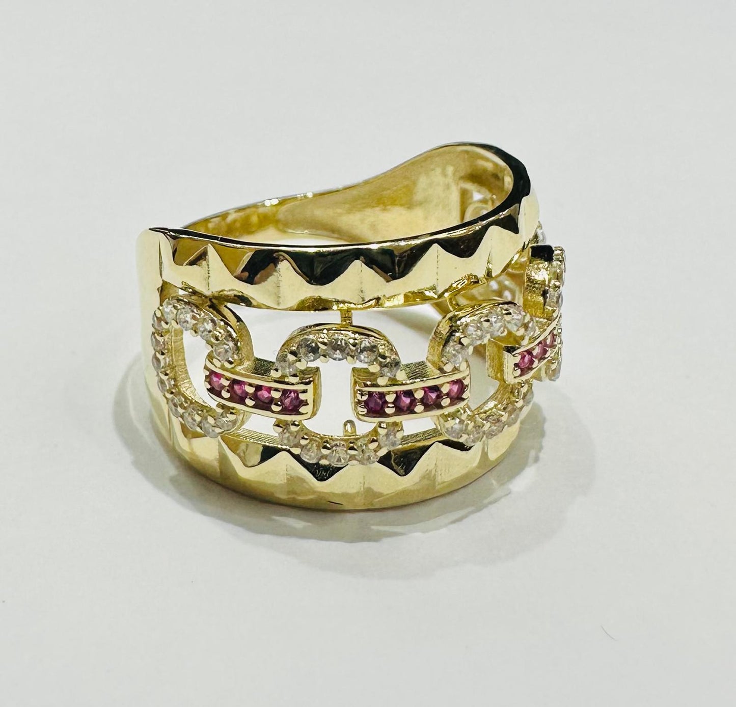 10K GOLD ROUND CHAIN RING WITH SAPPHIRE STONES- WEIGHT: 3.3gm