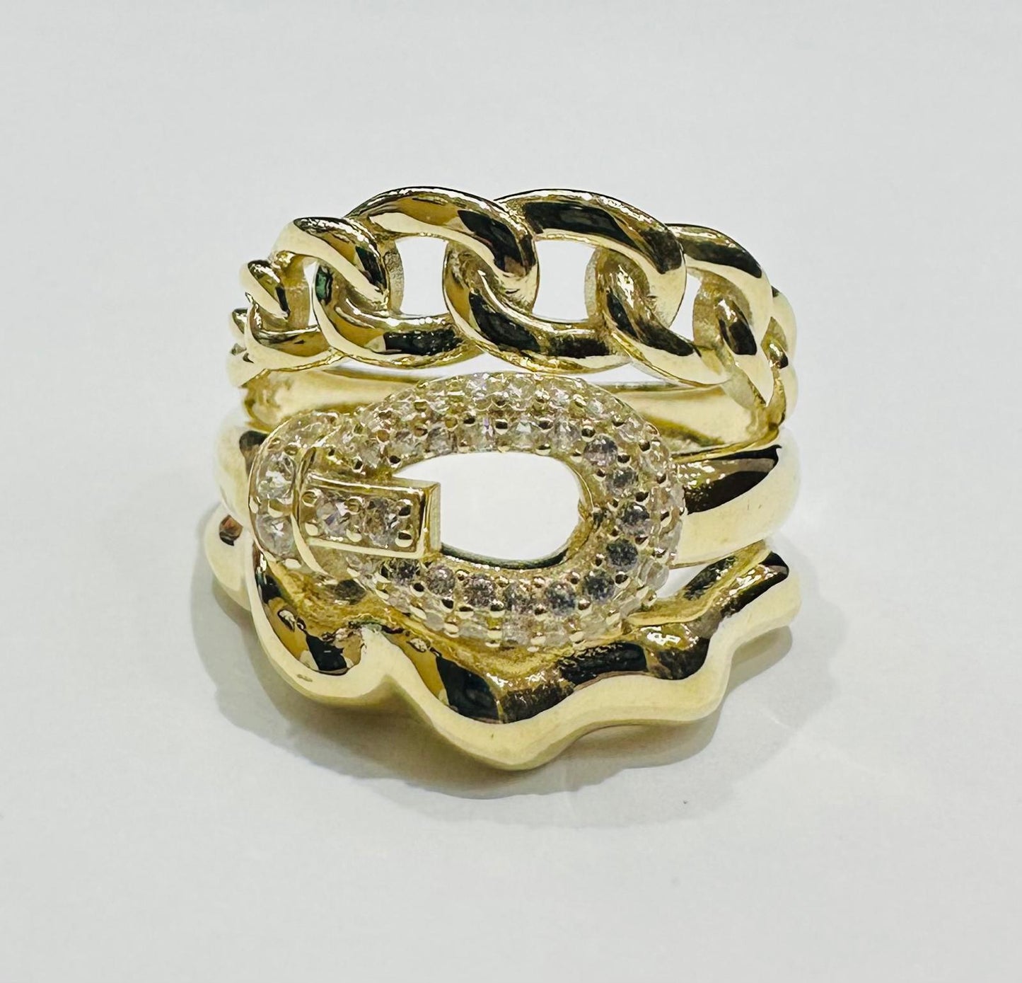 10K GOLD RING WITH SAPPHIRE STONES- WEIGHT: 4.3gm