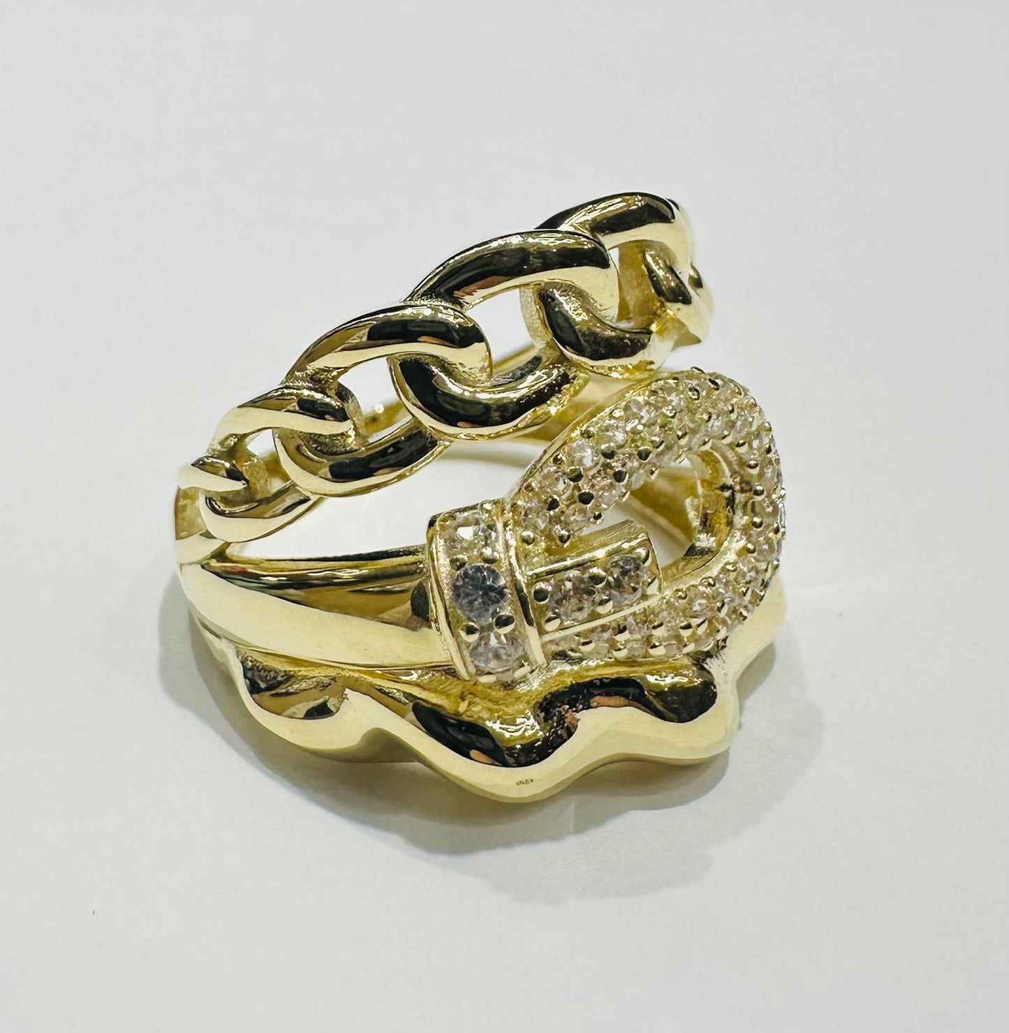 10K GOLD RING WITH SAPPHIRE STONES- WEIGHT: 4.3gm