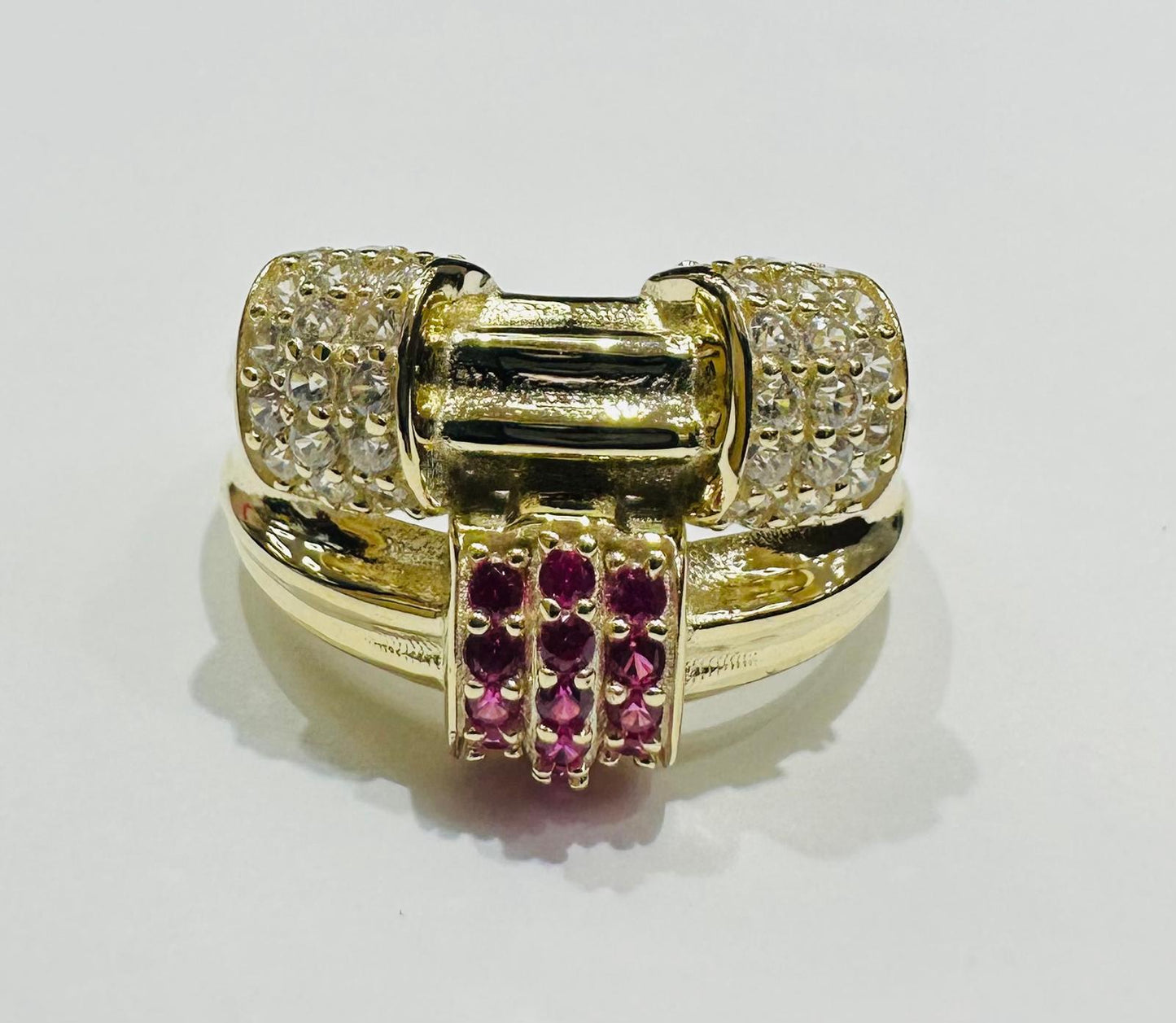 10K GOLD RING WITH SAPPHIRE STONES- WEIGHT: 2.7gm