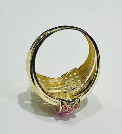 10K GOLD RING WITH SAPPHIRE STONES- WEIGHT: 2.7gm