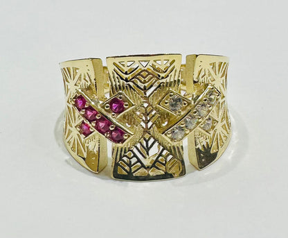 10K GOLD RING WITH SAPPHIRE STONES- WEIGHT: 2.9gm