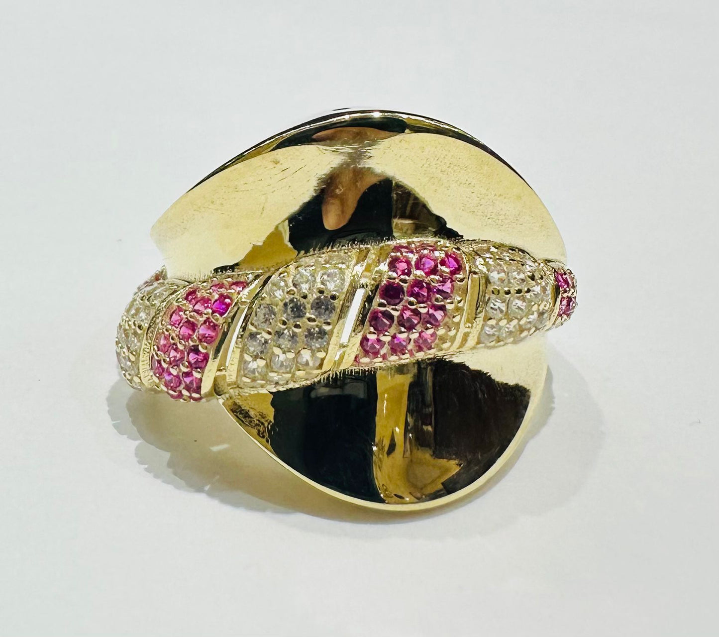 10K GOLD RING WITH SAPPHIRE STONES- WEIGHT: 3.0gm