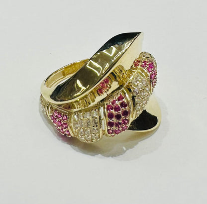 10K GOLD RING WITH SAPPHIRE STONES- WEIGHT: 3.0gm