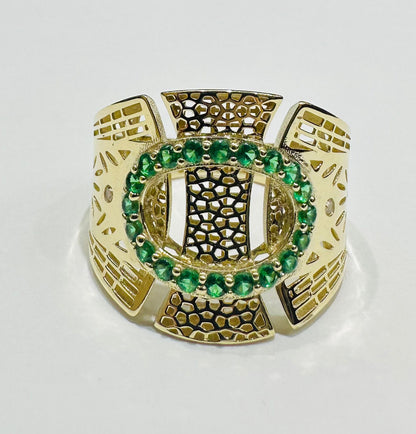 10K GOLD RING WITH SAPPHIRE STONES- WEIGHT: 3.6gm