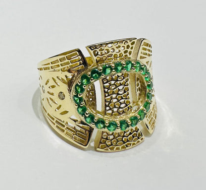 10K GOLD RING WITH SAPPHIRE STONES- WEIGHT: 3.6gm