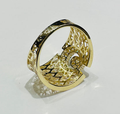 10K GOLD RING WITH SAPPHIRE STONES- WEIGHT: 2.5gm