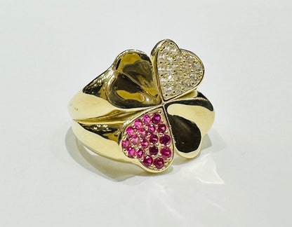 10K GOLD FLOWER RING WITH SAPPHIRE STONES- WEIGHT: 3.3gm