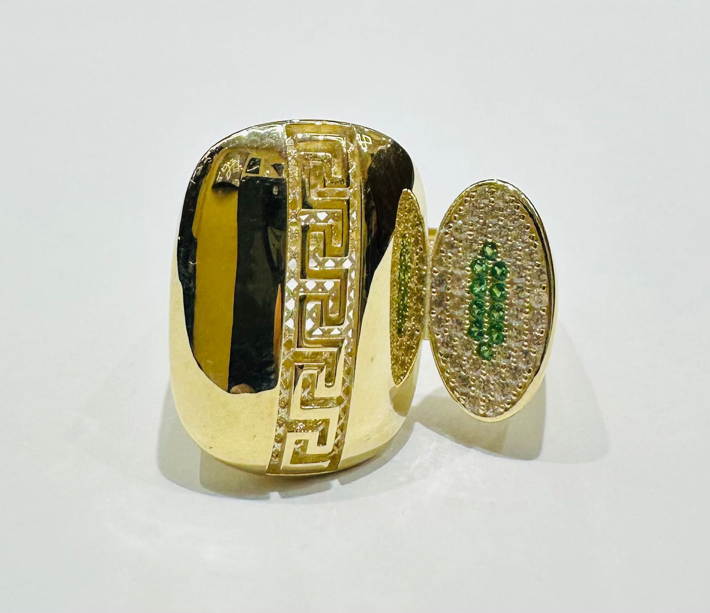 10K GOLD RING WITH SAPPHIRE STONES- WEIGHT: 3.6gm