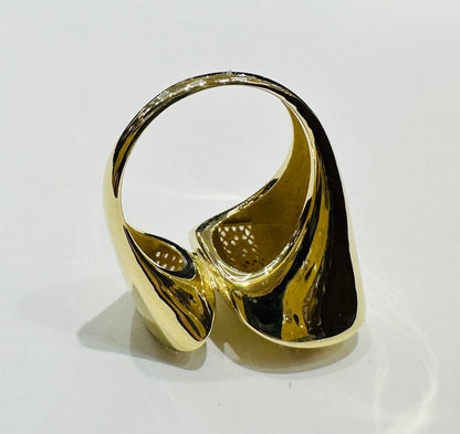 10K GOLD RING WITH SAPPHIRE STONES- WEIGHT: 3.6gm