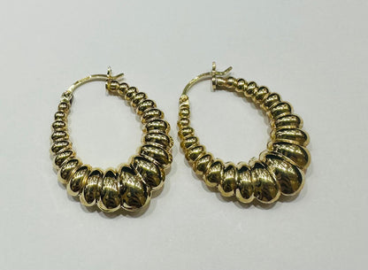 10K GOLD SHRIMP EARRINGS- WEIGHT: 3.7gm