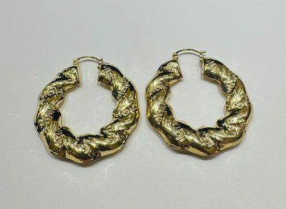 10K GOLD TWISTED EARRINGS- WEIGHT: 8.3gm