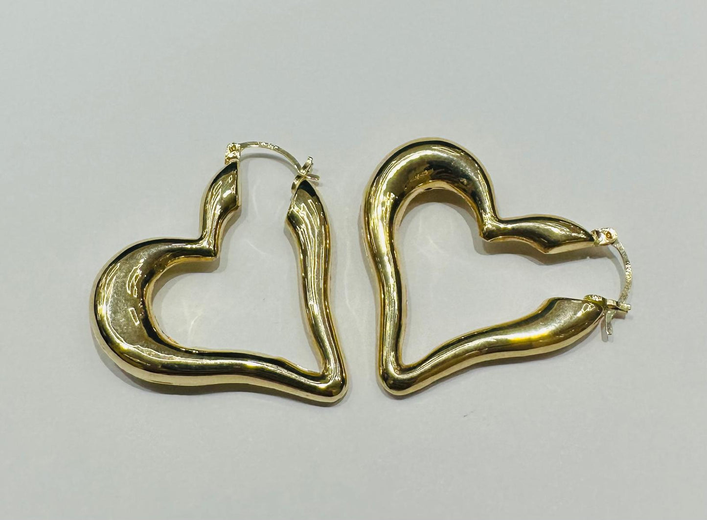 10K GOLD HEART EARRINGS- WEIGHT: 5.3gm