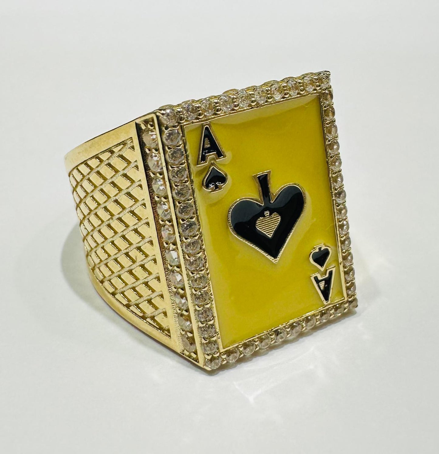 10K GOLD ACE OF SPADES PLAYING CARD RING- WEIGHT: 5.8gm