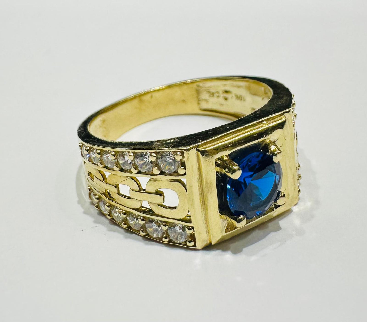 10K GOLD SAPPHIRE STONE RING- WEIGHT: 5.4gm